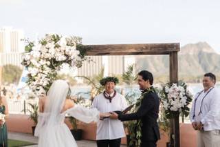 Engaging Moments - 6