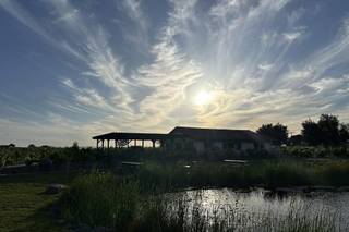 Truffle Pig Winery by Wedgewood Weddings - 10