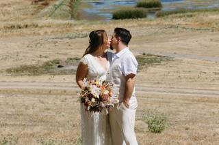 Reis River Ranch Winery Tasting Room - 7