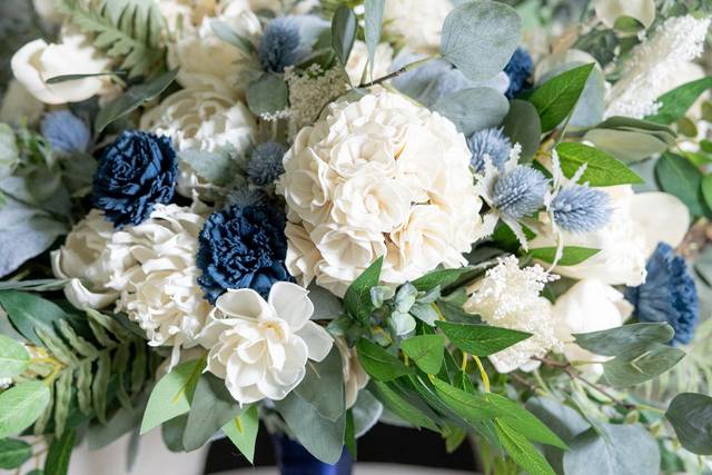 Jazz up your bridal bouquet, groom's bout or wedding cake with DIY flower  pins