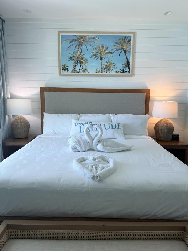Margaritaville Beach Cottage Resort - 3