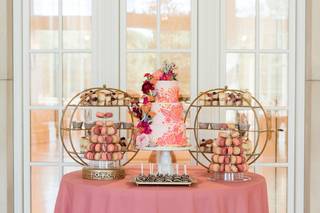Le Macaron French Pastries - 1