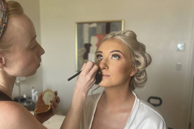 GLAM TO BE 2