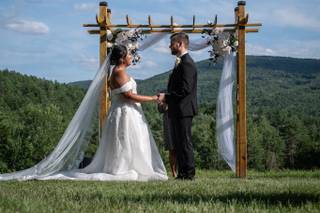 Jeffers Hill Farm Wedding & Events - 10