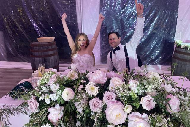 Robertson's Flowers & Events 4