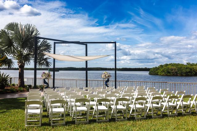 DoubleTree by Hilton Tampa Rocky Point Waterfront - 1