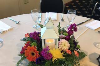 Taylor Grace Custom Floral Designs - 16