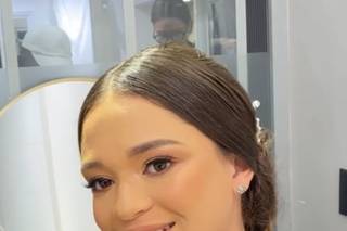 Nelly Makeup Studio - 15