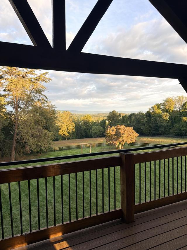 The Oak Barn at Loyalty - 2