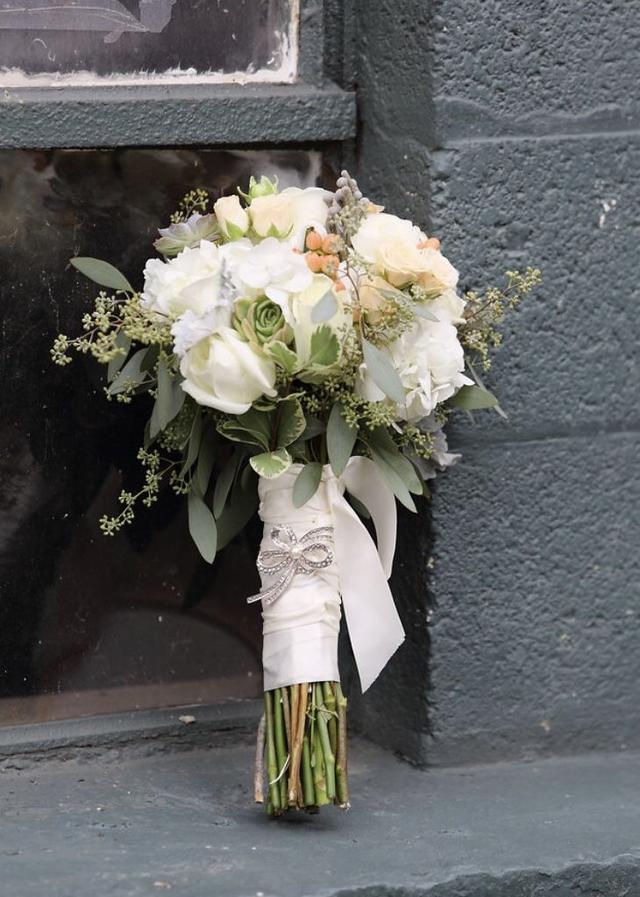 Bassett Flowers and Gifts - 4