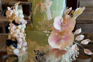 Omalicha Custom Cakes & Confectionery - 10