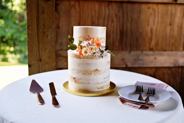Honey Crumb Cake Studio - 1
