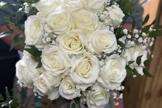 Sunflowers Designs And Garden Florist - 5
