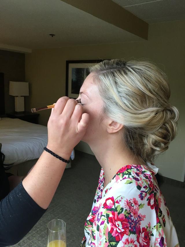 Rochelle Noone On location bridal hairstylist - 4