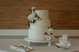 Bloom Custom Cakes - 52
