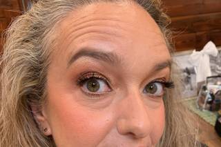 Maria Teresa- On Location Hair and Make Up Artist - 15