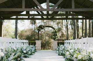 J Designs, A Wedding Flower Boutique - 28