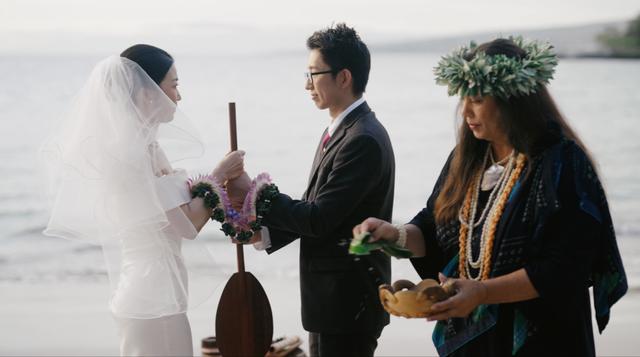 Hawaiian Style Beach Weddings with ALOHA - 4