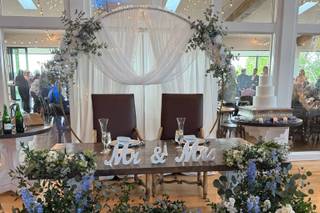 Laura's Flower Boutique - 5