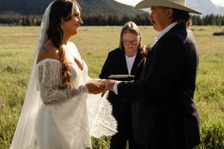 Joann McGregor Wedding Officiant - 5