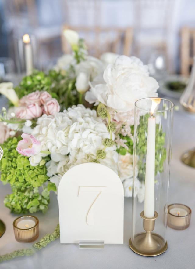 Anis Flowers NY - 2