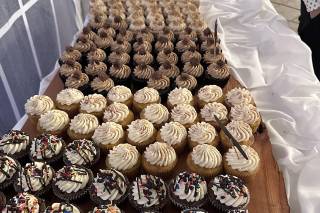 Frosted Swirl Cupcakes - 54