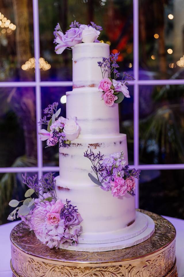 Johnson's Custom Cakes - 2