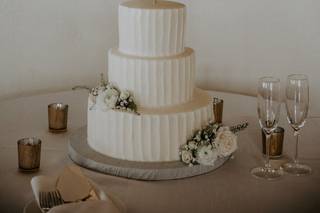 Sweet Escape Cake Company - 29