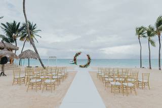 Kukua Beach Club & Restaurant - 11