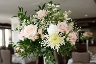 Bryan's Flowers & Gifts - 5