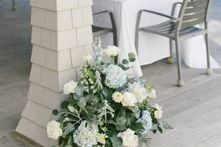 Shelley's Flowers & Gifts - 6