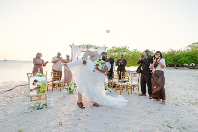 PICNIC ARUBA - 1