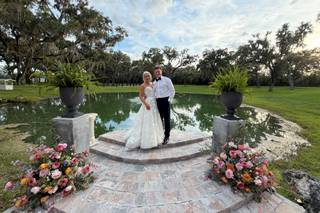 Linens & Flowers Design - 8