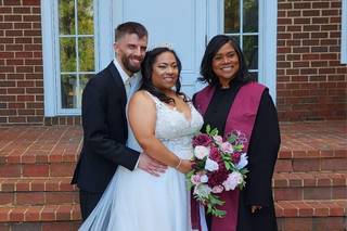 Anna Castillo-Lora, The Wedding Officiant - 5