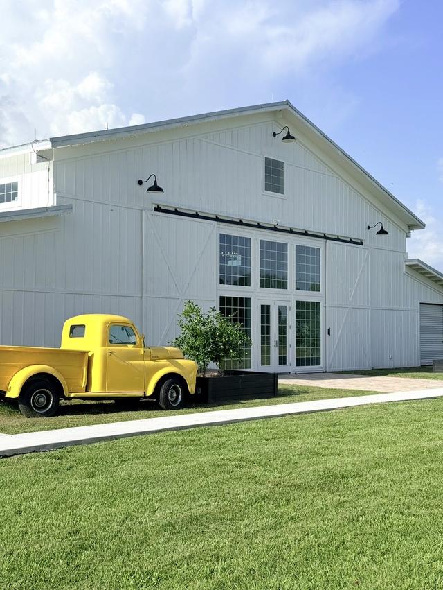 Ever After Farms Lemon Lime Wedding Venue - 1