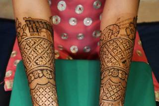 Bhavna's Henna & Arts - 57