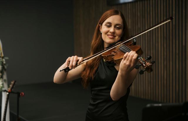 Amanda - Violinz - 4