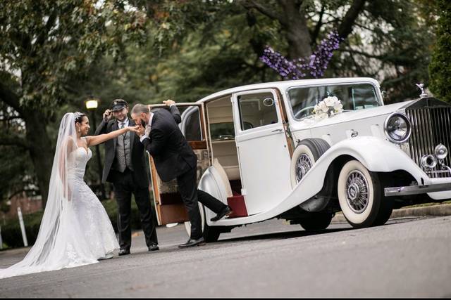 Ecstasy Limousine Service 4