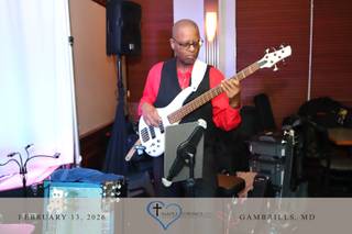 The Groove Spot Band & Show - 7