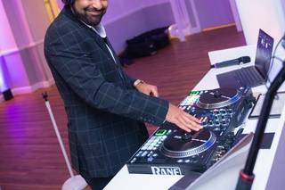 Zandi Entertainment - 5