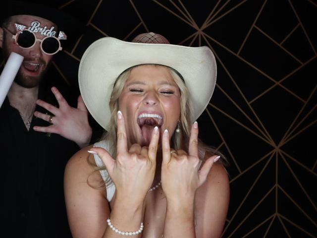 Addison Woods Wedding and Event Venue - 1