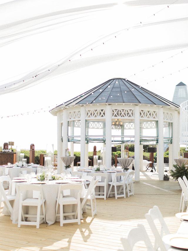 Bud and Alley’s Catering - 1