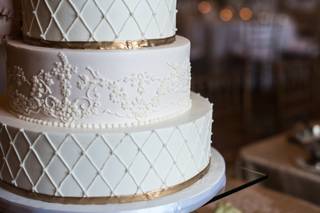 Couture Cakes of Greenville - 27