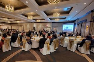 Sheraton LaGuardia East Hotel - 1
