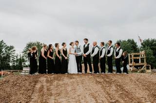 Suzanne's Bridals - 10