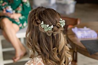 Perfectly Posh Hair and Makeup - 14