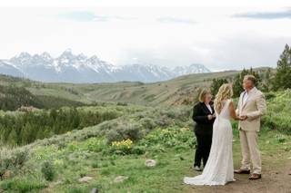 Joann McGregor Wedding Officiant - 34