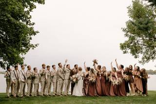 Lake Elsie Wedding Barn - 10