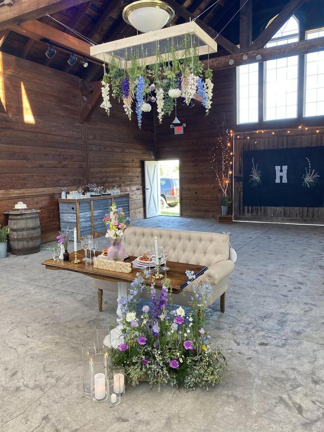 Bee's Knees Vintage Rentals - 2