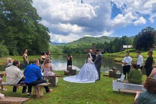 Cherished Memories Wedding DJ Services - 33